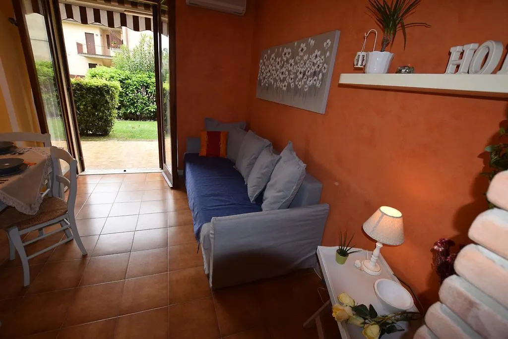 Appartamento Di Charme Suite Sole Lazise 0*,  İtalya