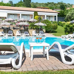 Mary Rose Hotel