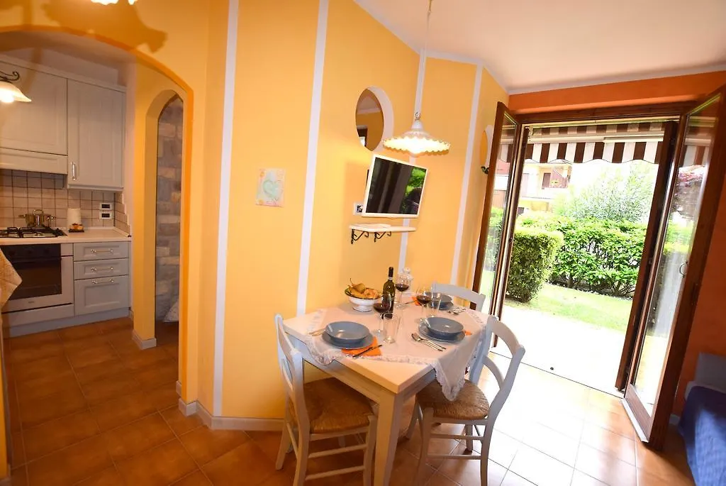 Apartment Appartamento Di Charme Suite Sole Lazise